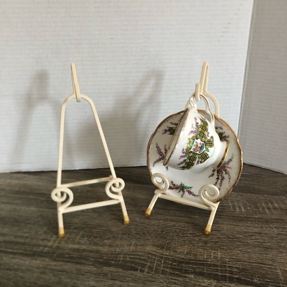 Off White Teacup and Saucer Display Holders - Picture 1 of 8